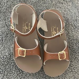 Size 12 Sun San sandals